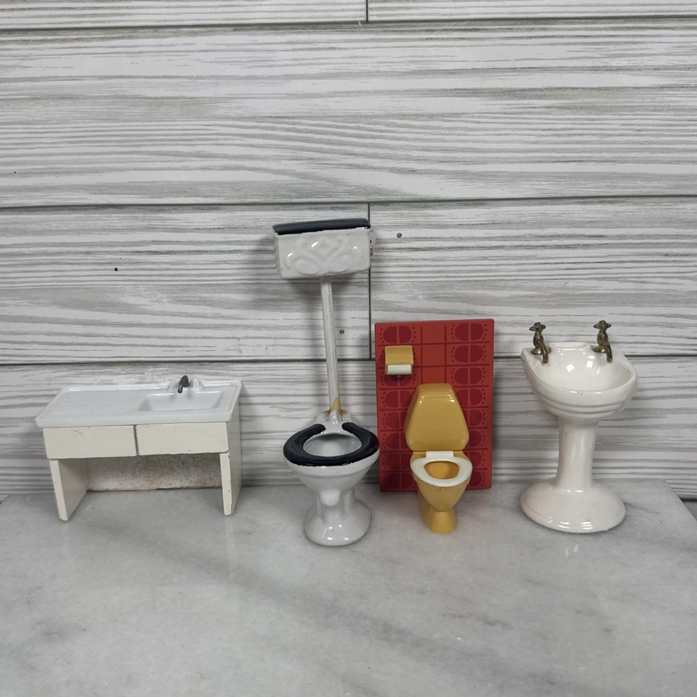 Vintage Porcelain And Plastic Dollhouse Bathroom Set - Toilet
